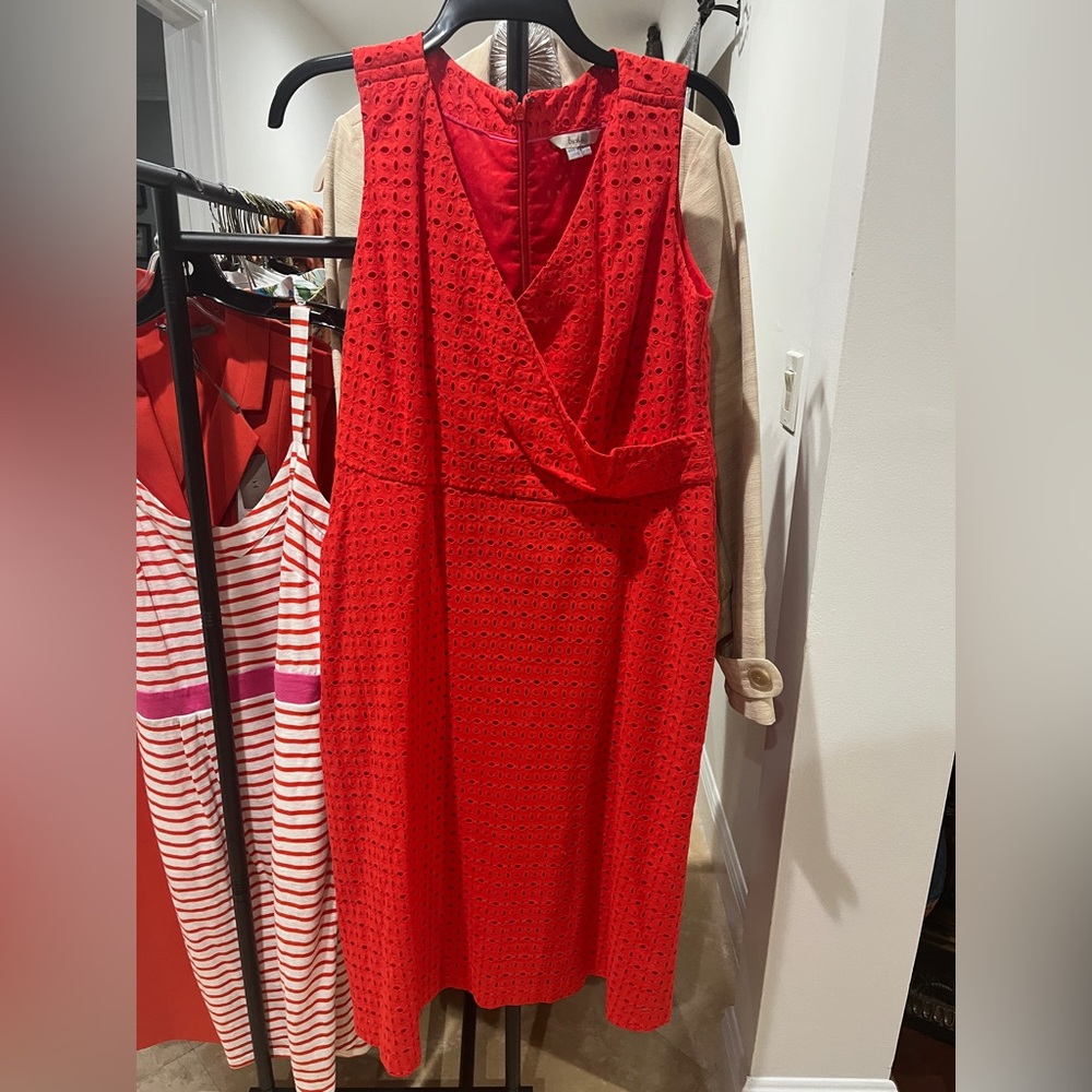 Boden Vanda Broderie Midi Sleeveless Eyelet Dress